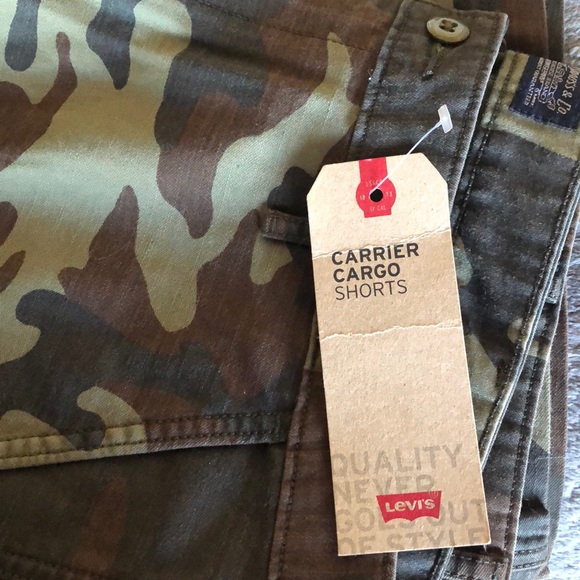 Men’s Levi’s carrier cargo shorts - Picture 5 of 9